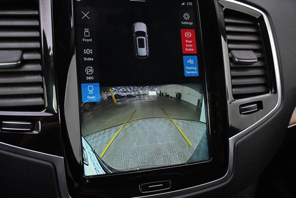 Used 2023 Volvo XC90 T8 Plus AWD/4WD image 31