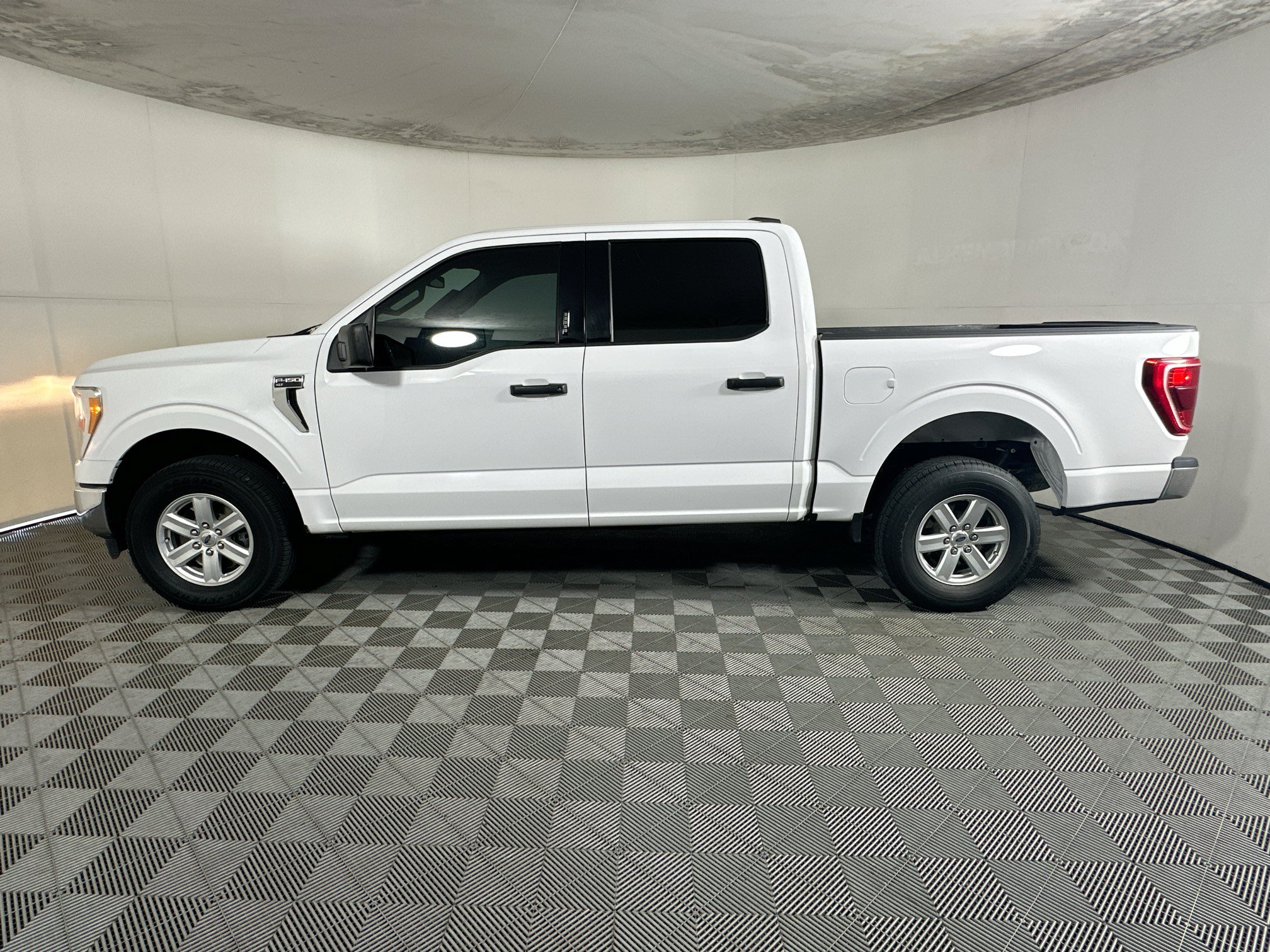 Used 2022 Ford F150 XLT w/ Equipment Group 301A Mid AWD/4WD image 6