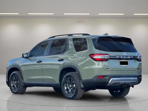 New 2026 Honda Pilot TrailSport image 3