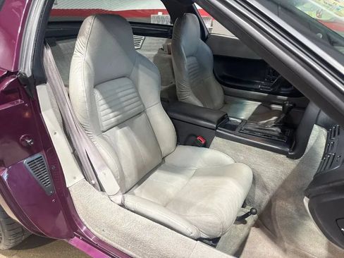 Used 1995 Chevrolet Corvette Coupe RWD image 19