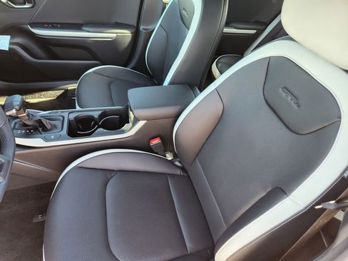 New 2025 Kia K4 GT-Line image 8