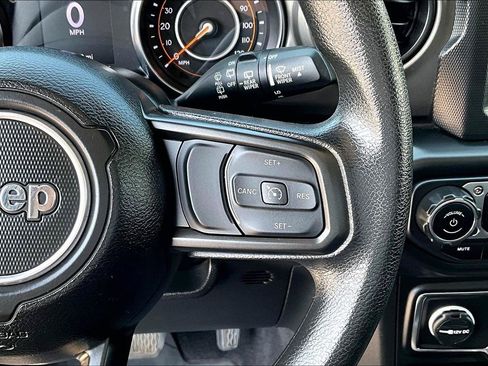 Used 2022 Jeep Wrangler Sport AWD/4WD image 11