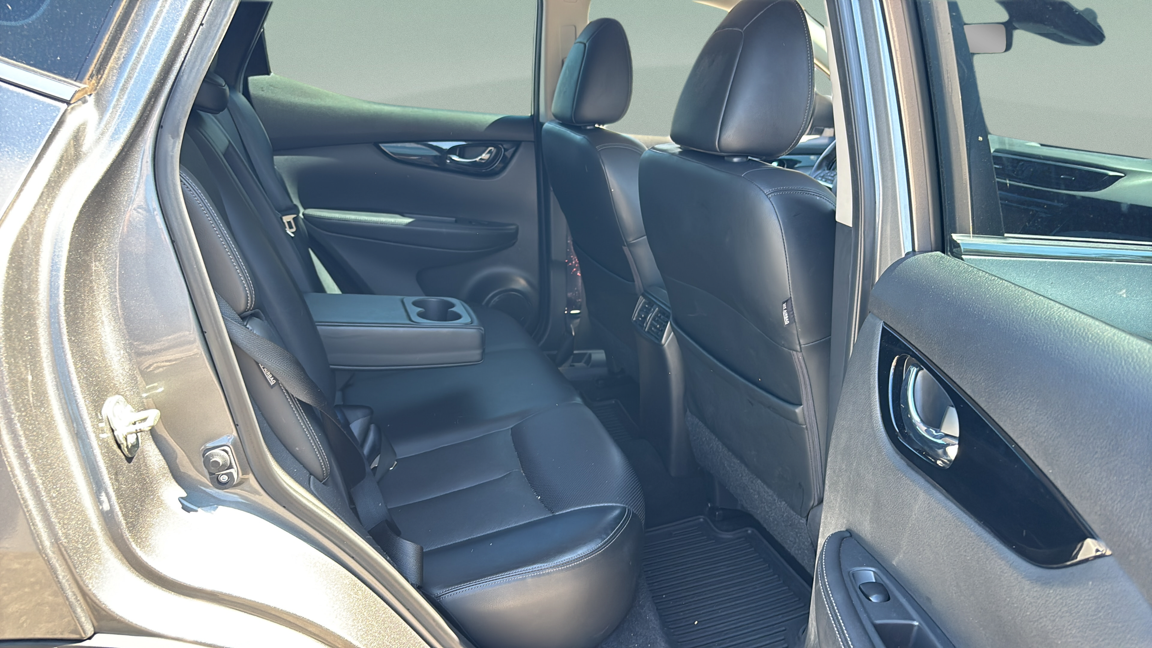 Used 2022 Nissan Rogue Sport SL AWD/4WD image 14