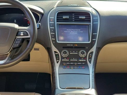 Used 2020 Lincoln Nautilus Reserve FWD image 21