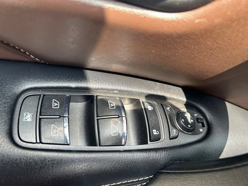 Used 2023 INFINITI QX80 Premium Select w/ All-Season Package AWD/4WD image 22