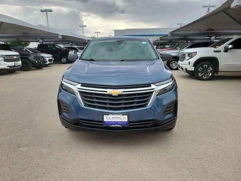 Used 2024 Chevrolet Equinox LS w/ LS Convenience Package FWD image 3