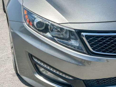 Used 2013 Kia Optima SX w/ Limited Pkg FWD image 4