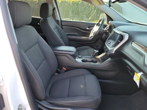 Used 2017 GMC Acadia SLE w/ Driver Alert Package I image 17