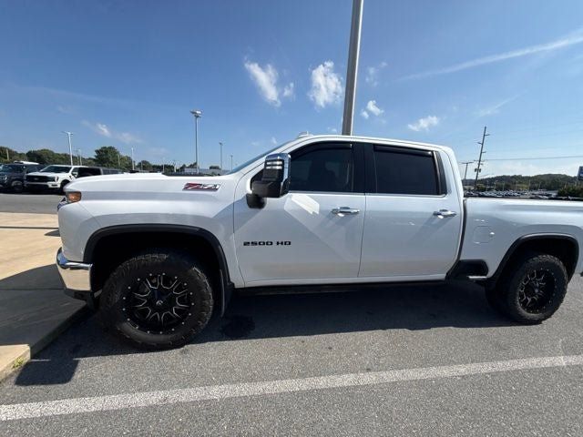 Used 2022 Chevrolet Silverado 2500 LTZ w/ LTZ Plus Package AWD/4WD image 14
