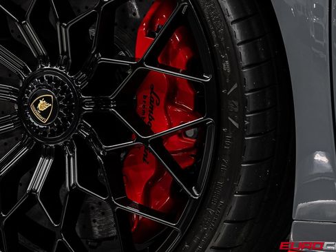 Used 2023 Lamborghini Huracan STO RWD image 29