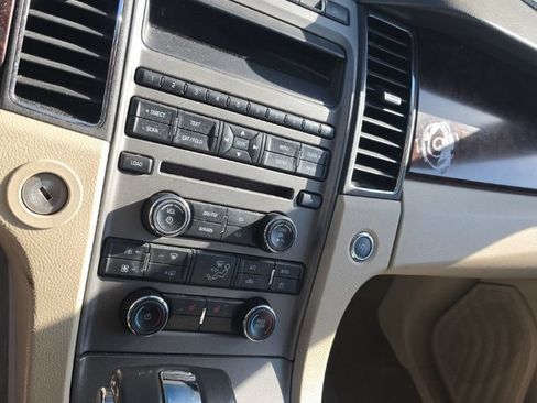 Used 2012 Ford Taurus SEL FWD image 22