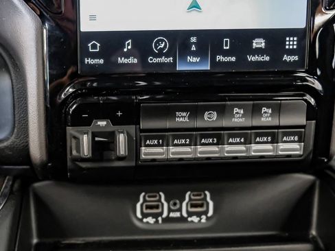 Used 2024 RAM 2500 Laramie w/ Night Edition AWD/4WD image 27