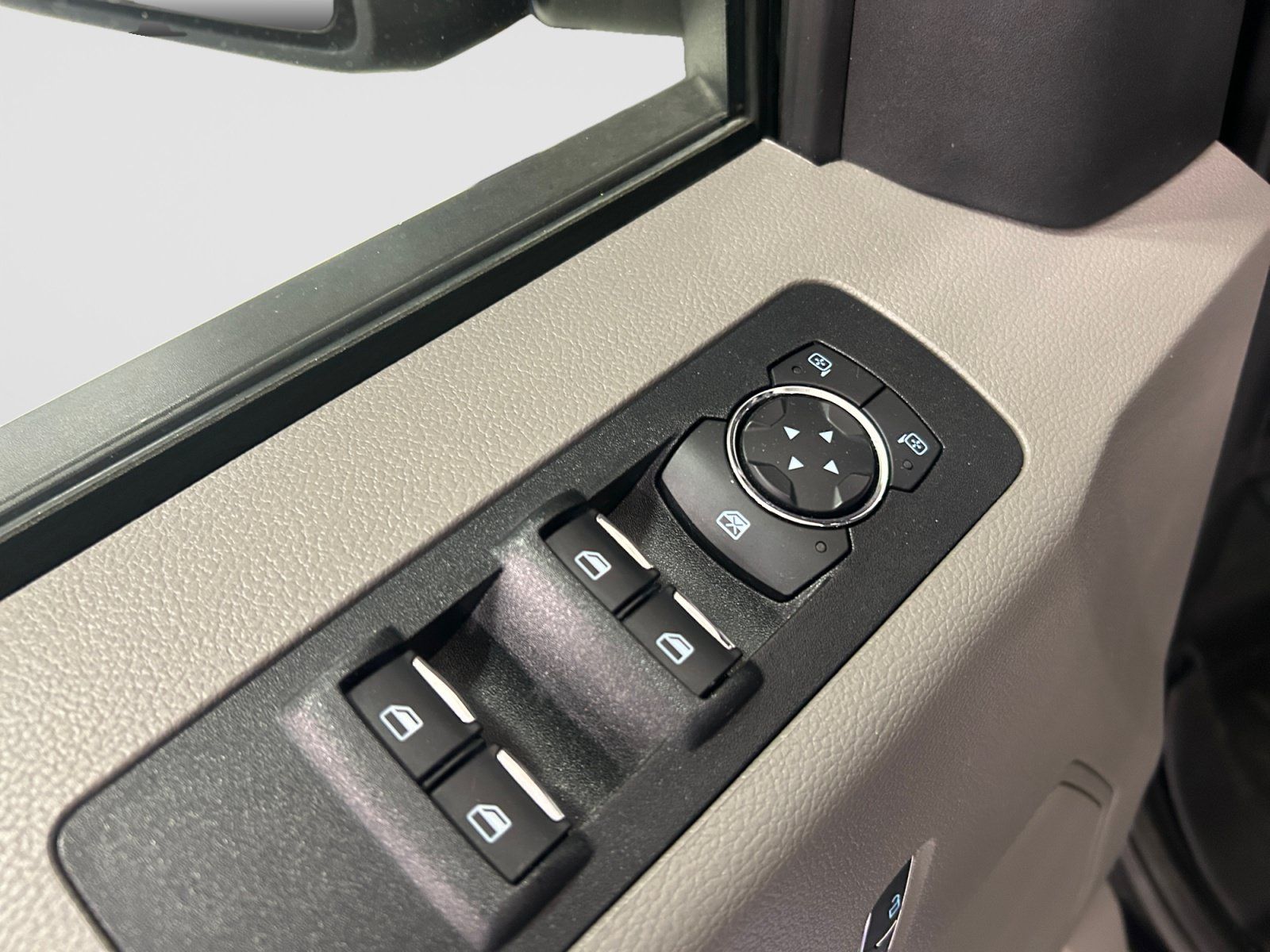 Used 2019 Ford F150 XL w/ Equipment Group 101A Mid RWD image 17