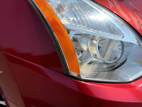 Used 2013 Nissan Rogue S AWD/4WD image 26