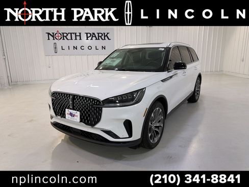 New 2026 Lincoln Aviator 2WD image 1