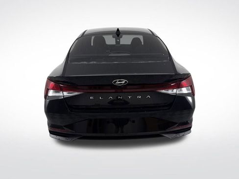 Certified 2021 Hyundai Elantra SEL w/ Convenience Package image 5