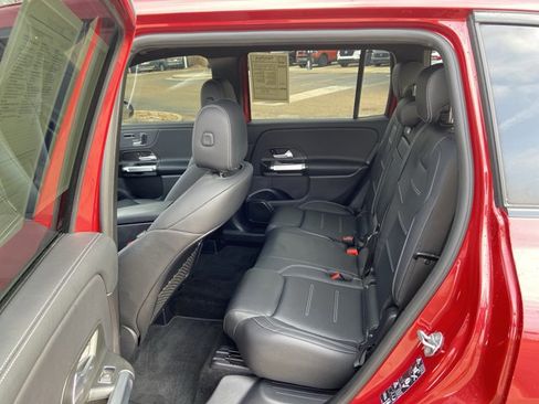 Used 2021 Mercedes-Benz GLB 250 4MATIC image 49