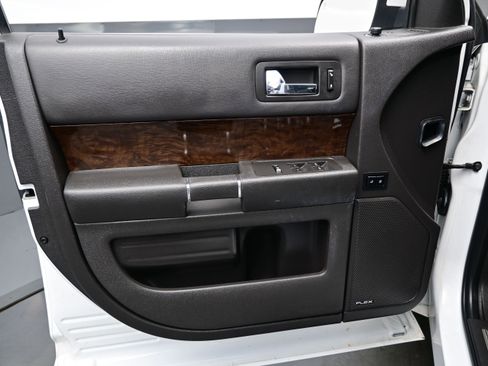 Used 2017 Ford Flex Limited FWD image 12