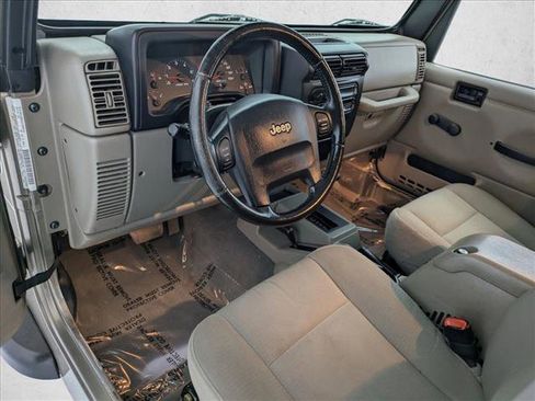 Used 2006 Jeep Wrangler X AWD/4WD image 9