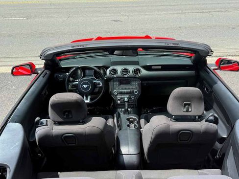 Used 2015 Ford Mustang Convertible RWD image 16