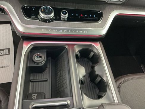 New 2025 Ford Expedition Platinum w/ Platinum Ultimate Package image 21