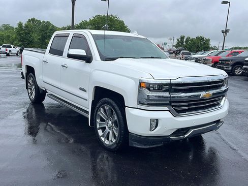 Used 2018 Chevrolet Silverado 1500 High Country AWD/4WD image 8