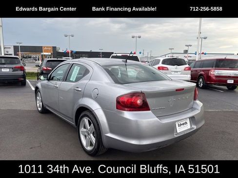 Used 2013 Dodge Avenger SXT image 6