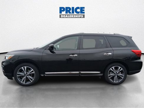 Used 2020 Nissan Pathfinder Platinum AWD/4WD image 9