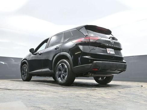 Used 2025 Nissan Rogue SV image 49