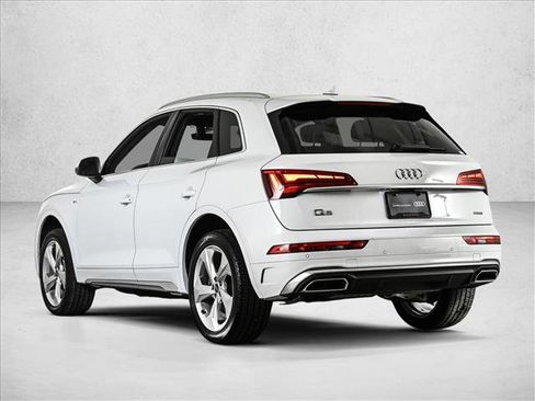 Certified 2023 Audi Q5 2.0T Premium Plus w/ Premium Plus Package AWD/4WD image 8