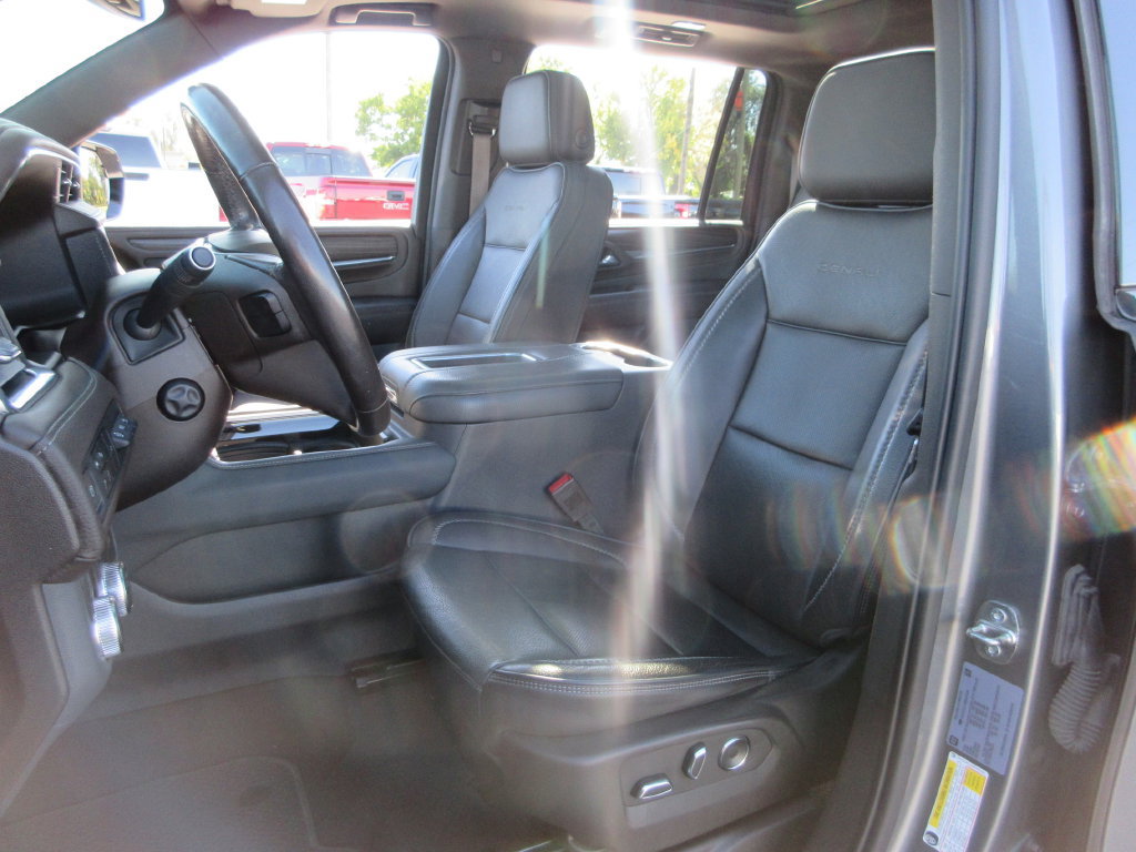 Certified 2021 GMC Yukon XL Denali AWD/4WD image 21