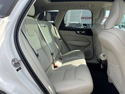 Certified 2023 Volvo XC60 B5 Plus w/ Climate Package AWD/4WD image 24