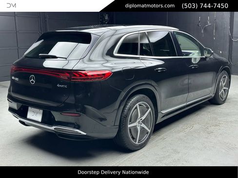 Used 2023 Mercedes-Benz EQS 580 4MATIC SUV image 7