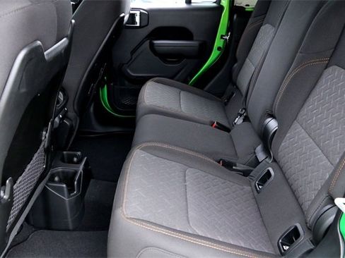 Used 2025 Jeep Gladiator Mojave image 22