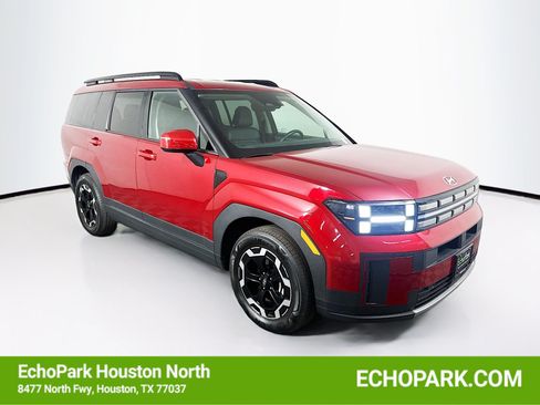 Used 2026 Hyundai Santa Fe SEL FWD image 1