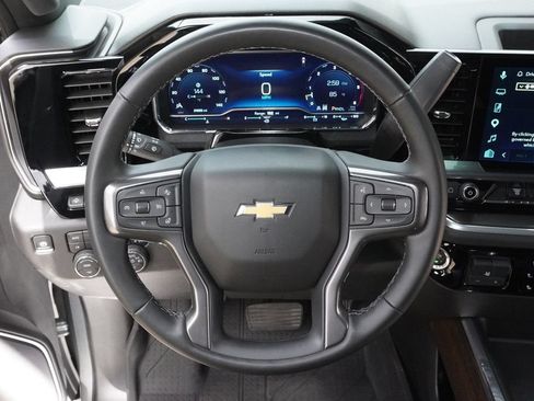 Used 2025 Chevrolet Silverado 2500 High Country w/ Technology Package AWD/4WD image 23