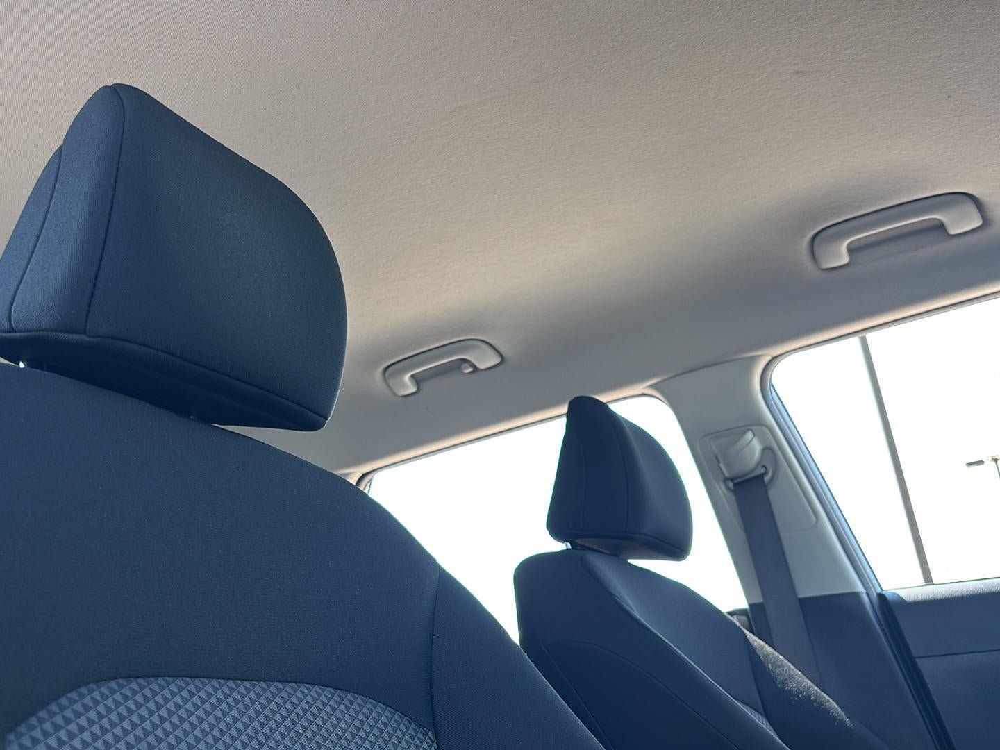Used 2025 Kia Soul LX w/ LX Technology Package FWD image 25