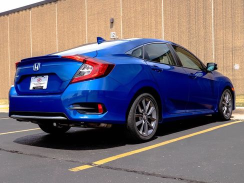 Used 2020 Honda Civic EX image 9