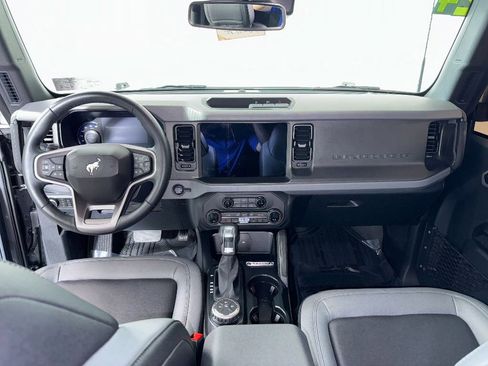 Used 2024 Ford Bronco Big Bend image 5