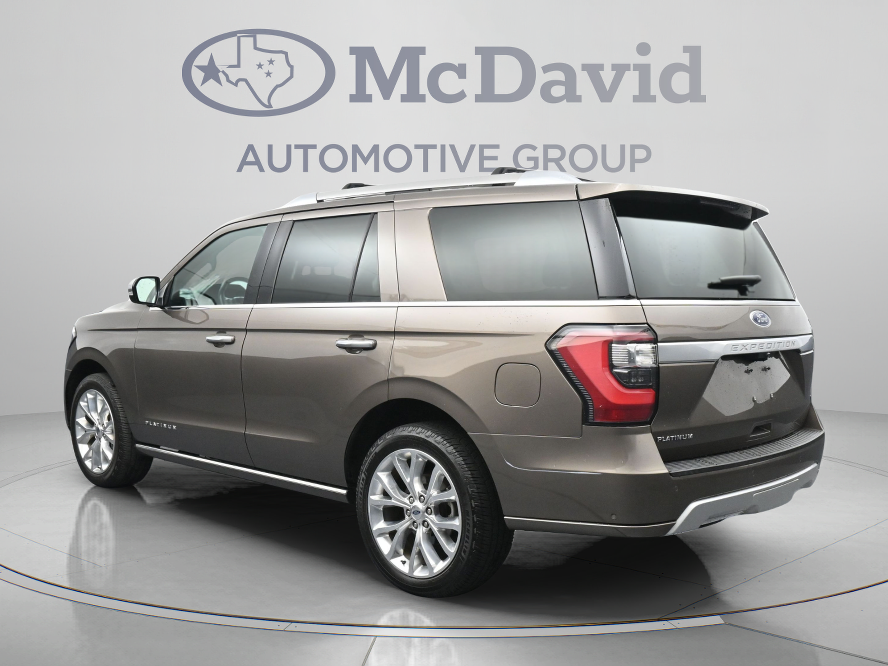 Used 2019 Ford Expedition Platinum RWD image 6