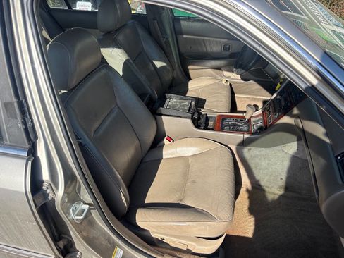 Used 2002 Acura RL image 14