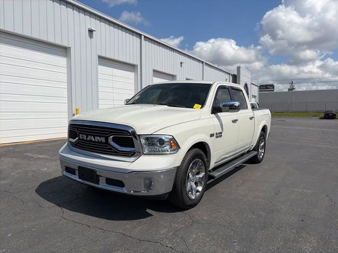 Used 2017 RAM 1500 Limited image 3
