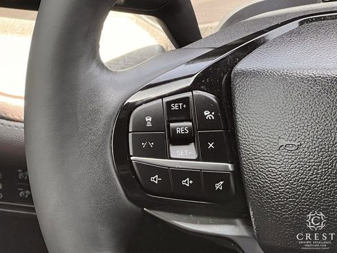 Used 2025 Ford Explorer Platinum w/ Ultimate Package AWD/4WD image 14