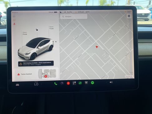 Used 2021 Tesla Model Y Long Range AWD/4WD image 31