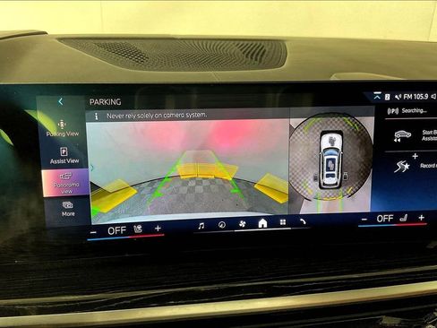 Used 2025 BMW X7 xDrive40i w/ Executive Package image 21