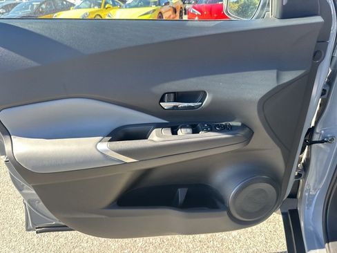 Used 2021 Nissan Kicks SR w/ SR Premium Package image 23