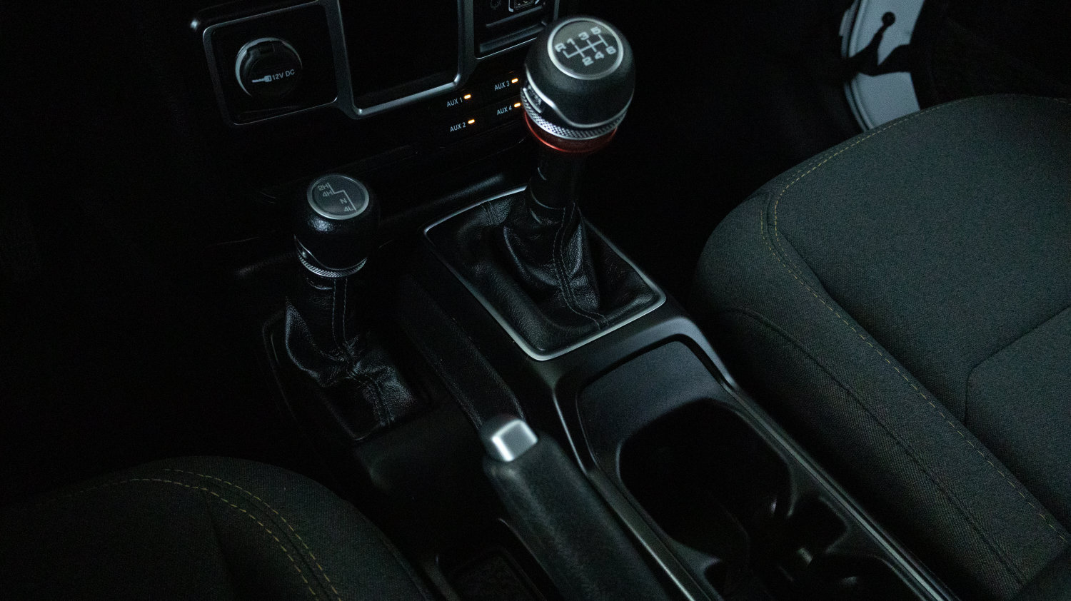 Used 2024 Jeep Wrangler Unlimited Sport AWD/4WD image 13