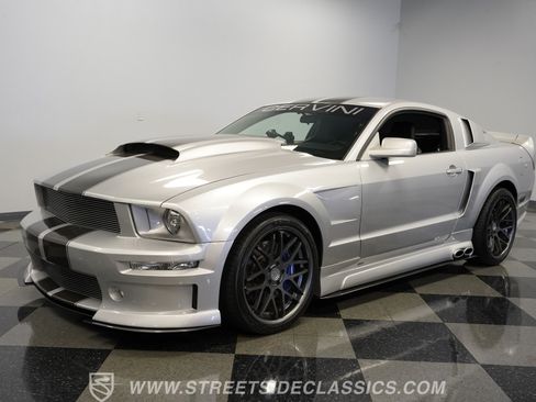 Used 2006 Ford Mustang GT RWD image 6