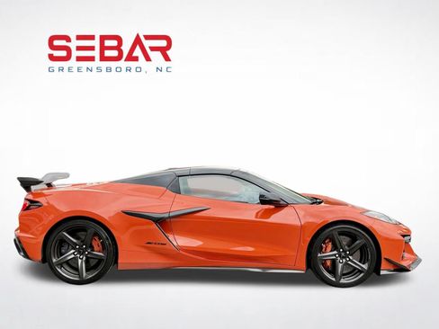 Used 2025 Chevrolet Corvette Z06 w/ Z07 Performance Package RWD image 90