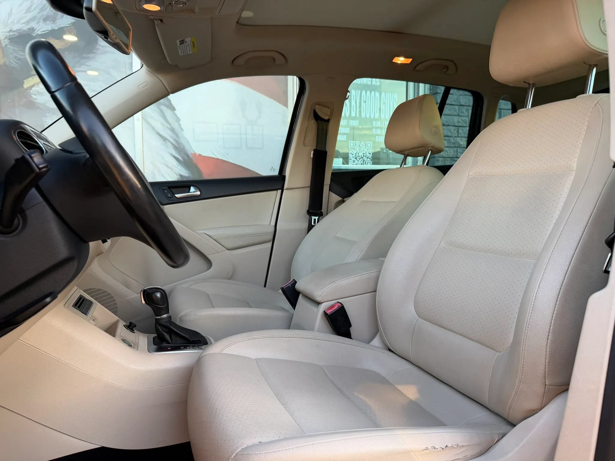 Used 2016 Volkswagen Tiguan SE FWD image 10